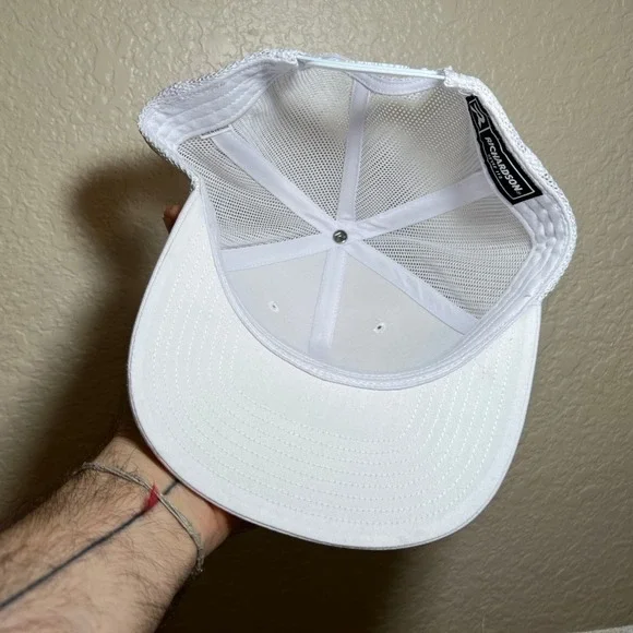 Kennedy 2024 RFK Jr Trucker Hat Richardson Mens OSFM White Campaign SNAPBACK GUC - Picture 2 of 7